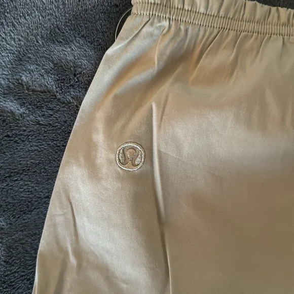 Cotton-Blend Poplin High-Rise Short 4”